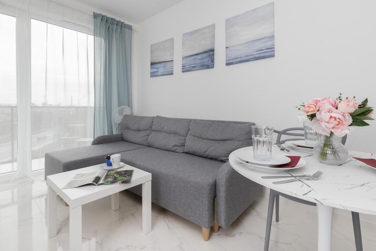 Gdynia Nasypowa Apartments With Parking By Noclegi Renters Exterior foto